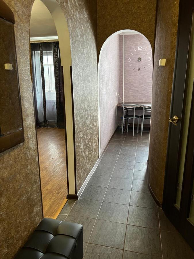 Апартаменты В Самом Центре Прпобеды 90 Cherníhiv Exterior foto
